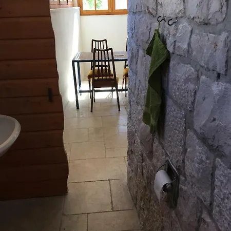 Frida - Dalmatian Stone House *