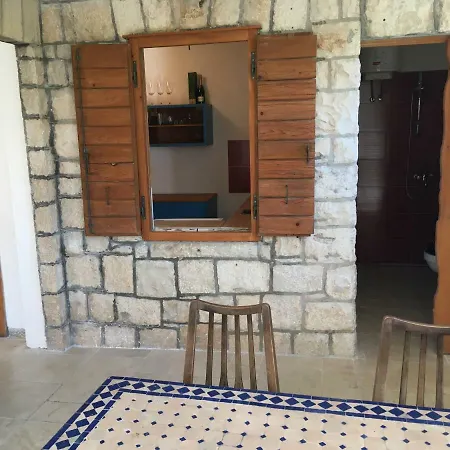 Frida - Dalmatian Stone House